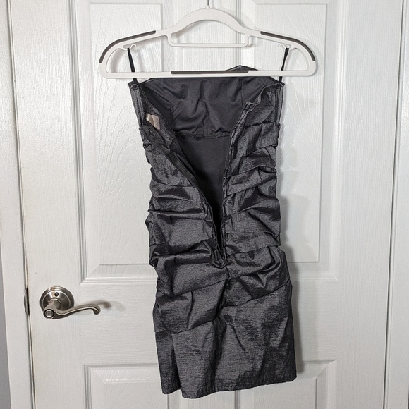 Jung Kim Y2K Silver Ruched Strapless Bodycon Mini Party Dress Size‎ Medium - Picture 4 of 6